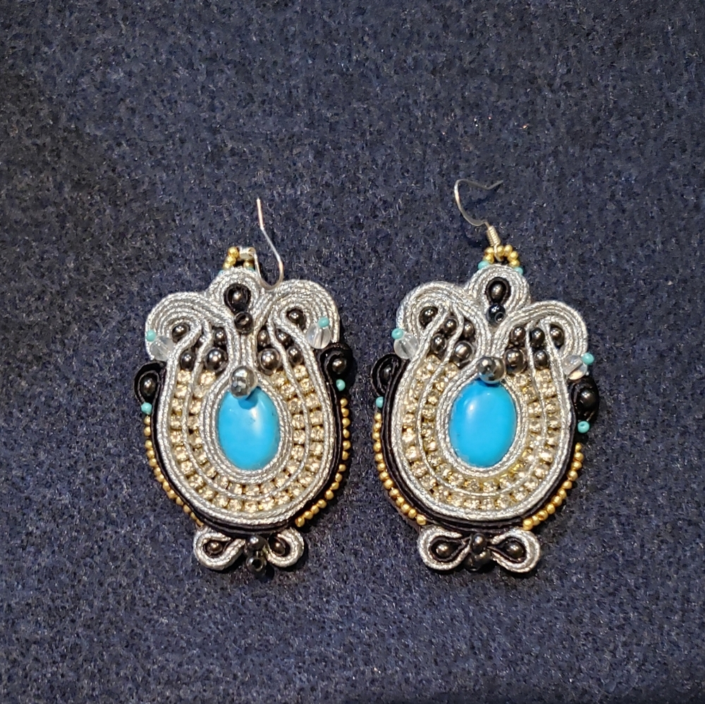 "Lotuas" handmade soutache earrings